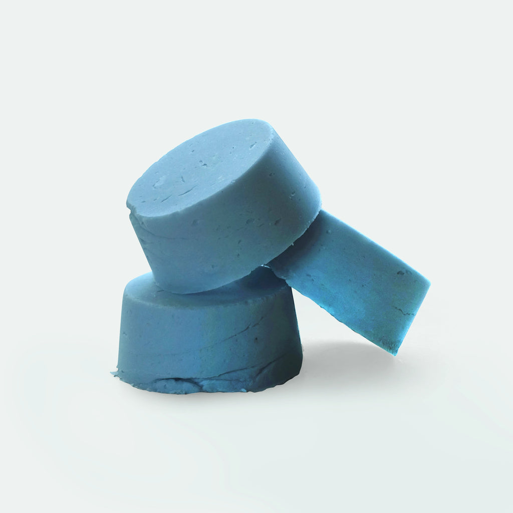 schampoo gestapelt blau